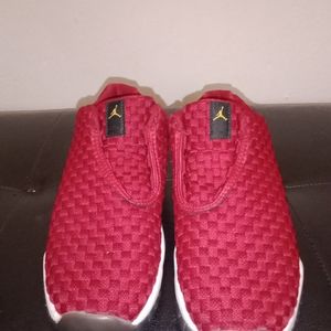 Air Jordans future low red